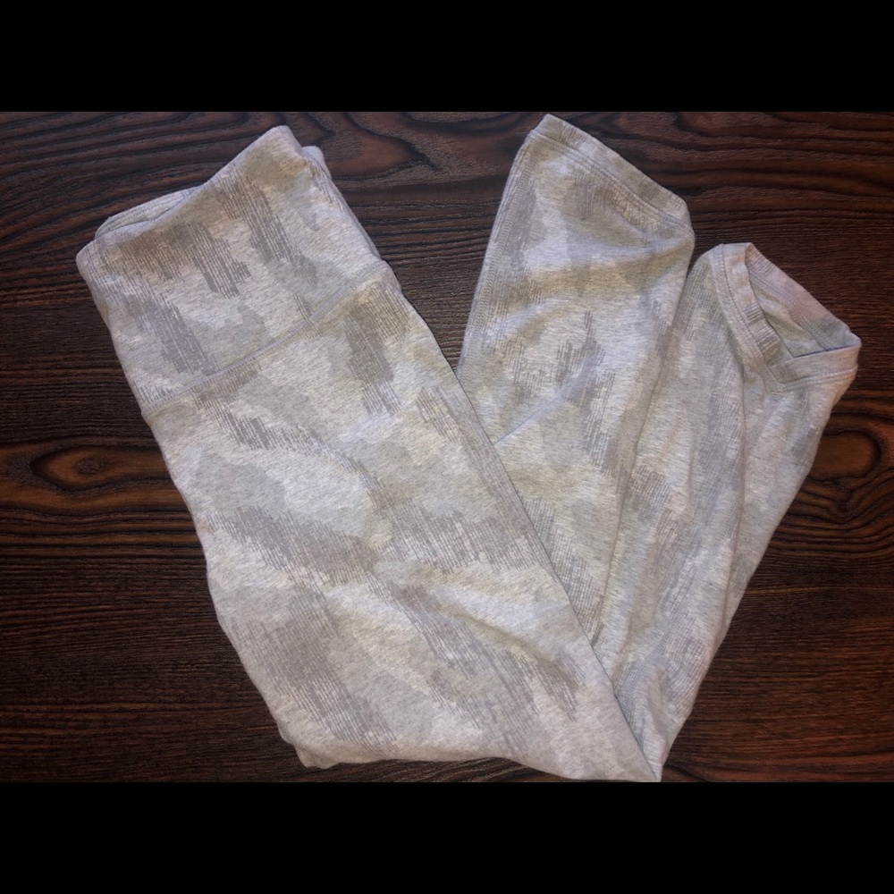 Athleta Cropped Leggings